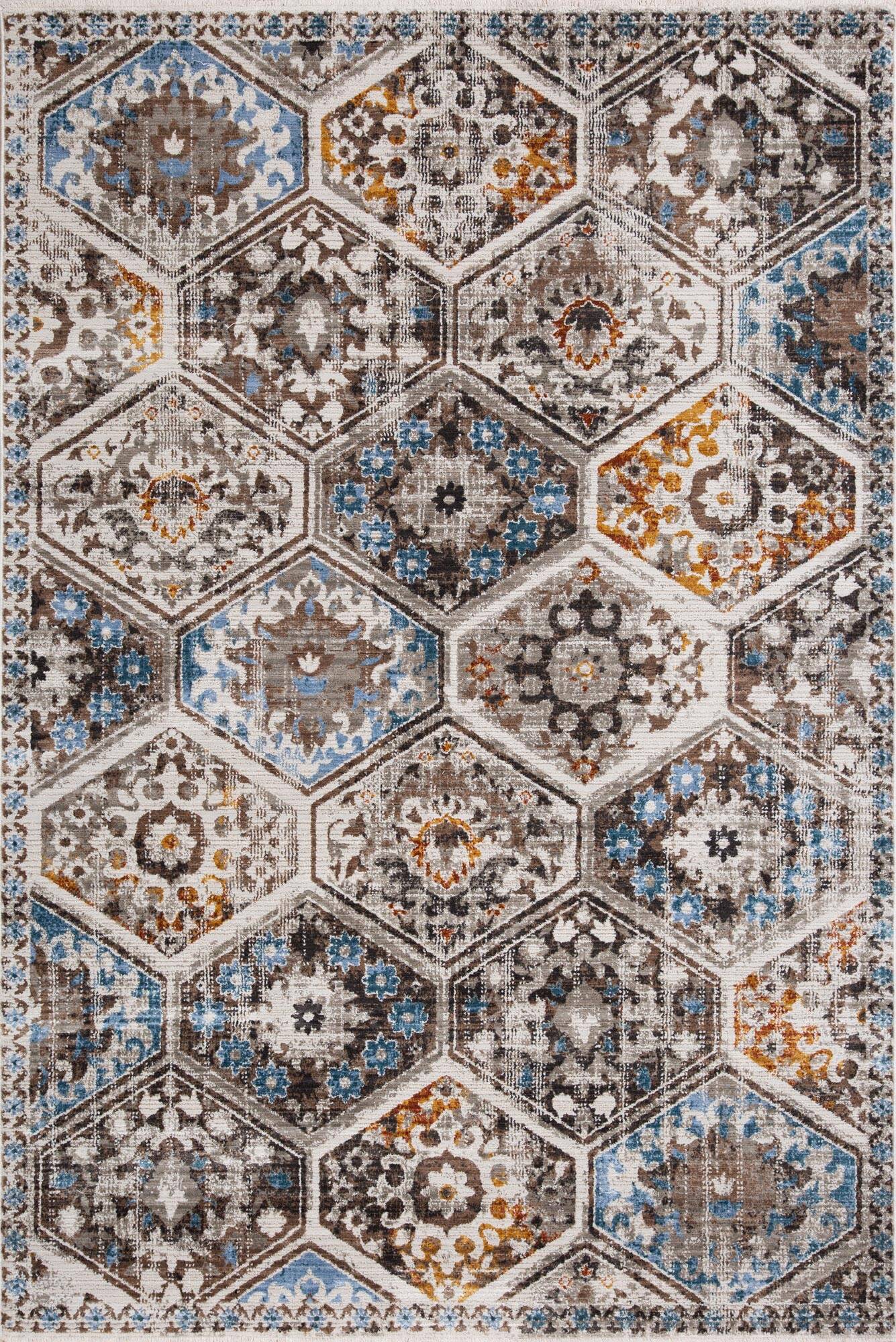 Lukas Traditional Geometric Rug