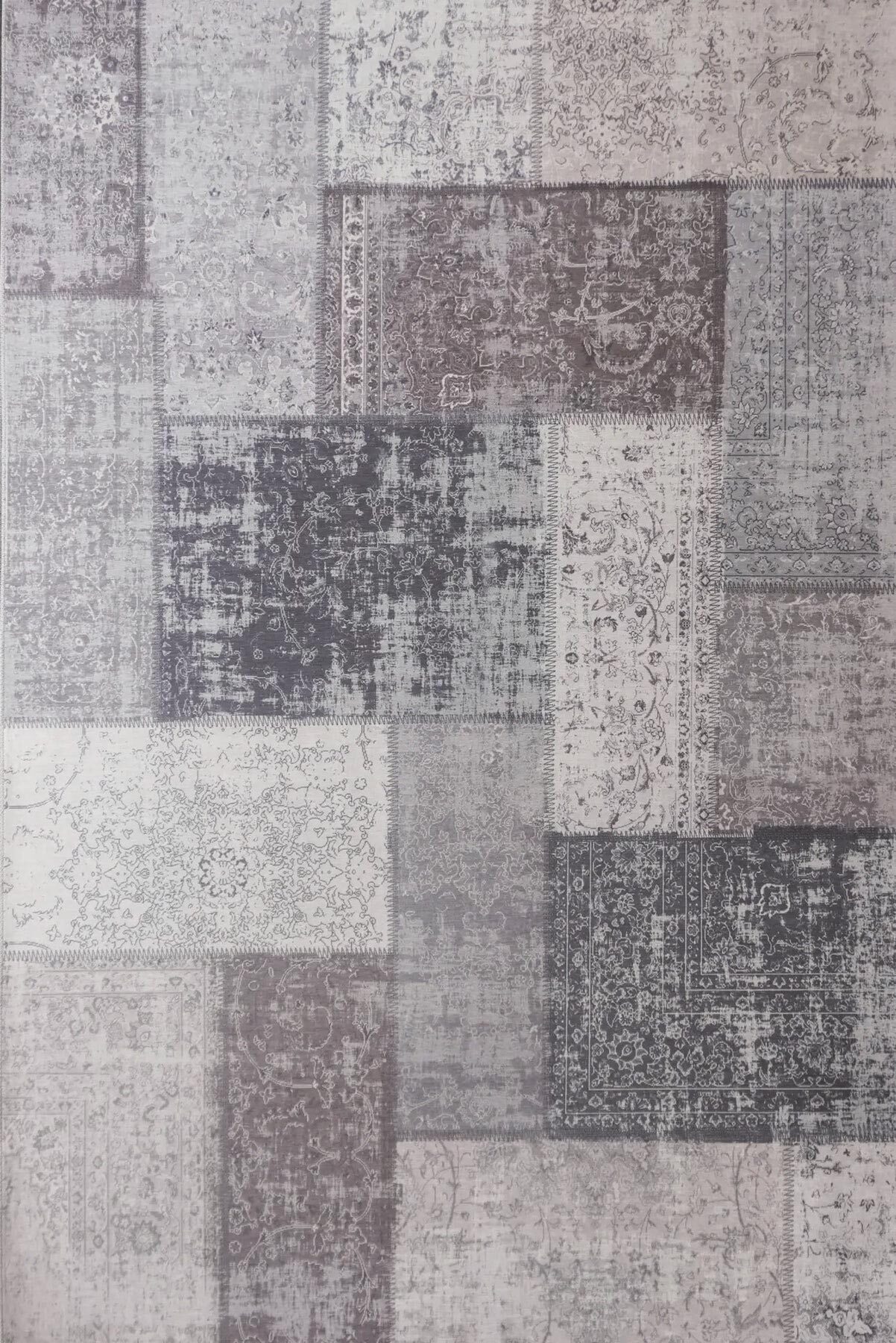 Noble Traditional Patchwork Rug 