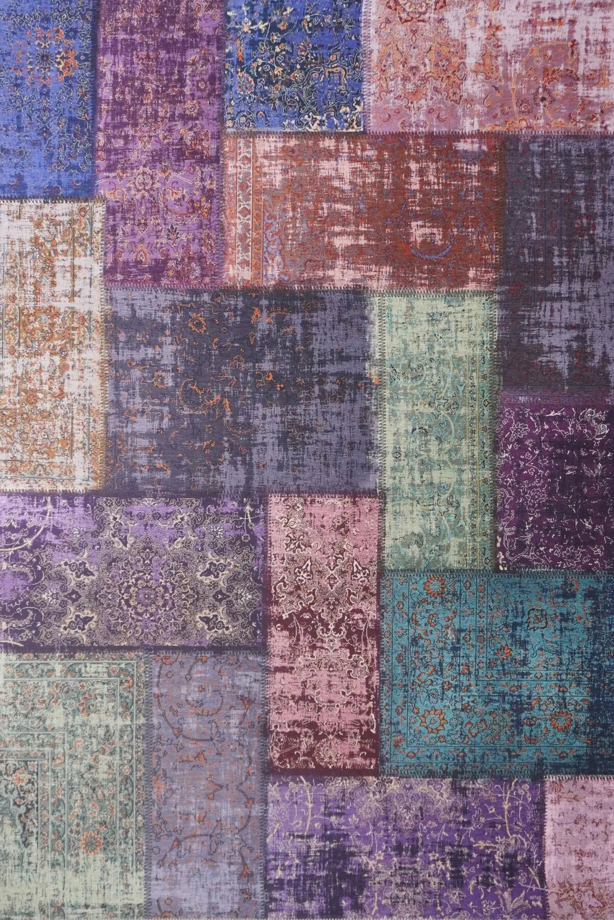 Noble Traditional Patchwork Rug 