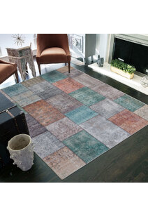 Noble Traditional Patchwork Rug 