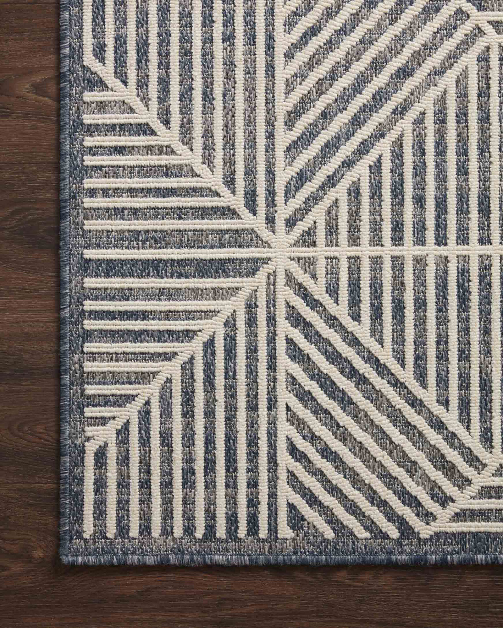 Alfresco Geometric Patio Rug