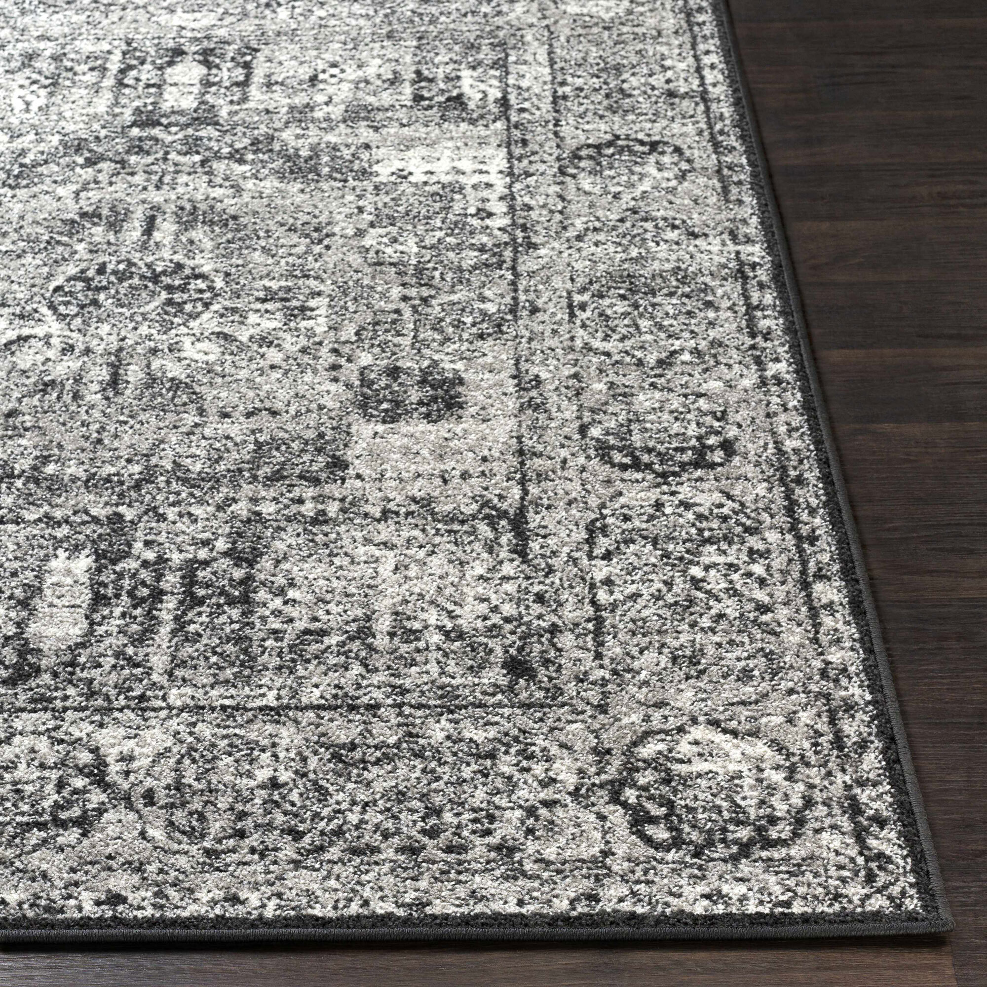 Jack Traditional Medallion Rug