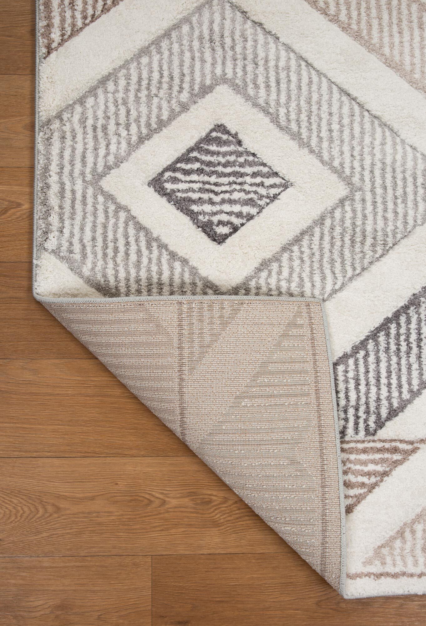 Mylo Geometric Rug