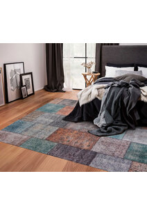 Noble Traditional Patchwork Rug 