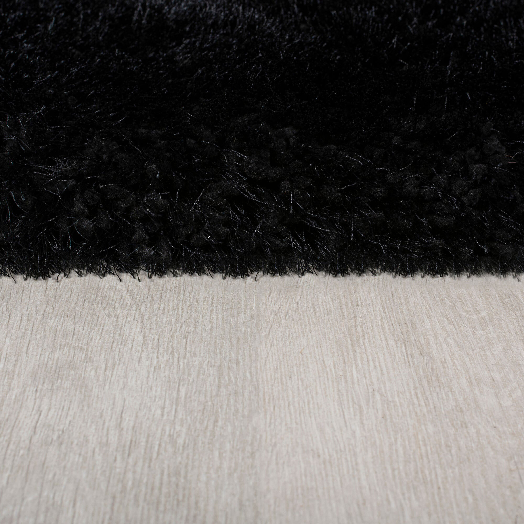 Deluxe Black Shag Rug