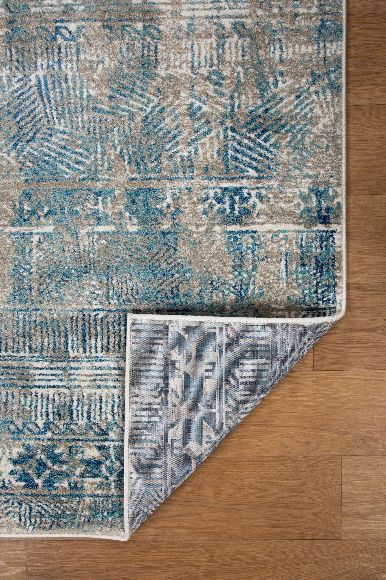 Kabir Geometric Rug