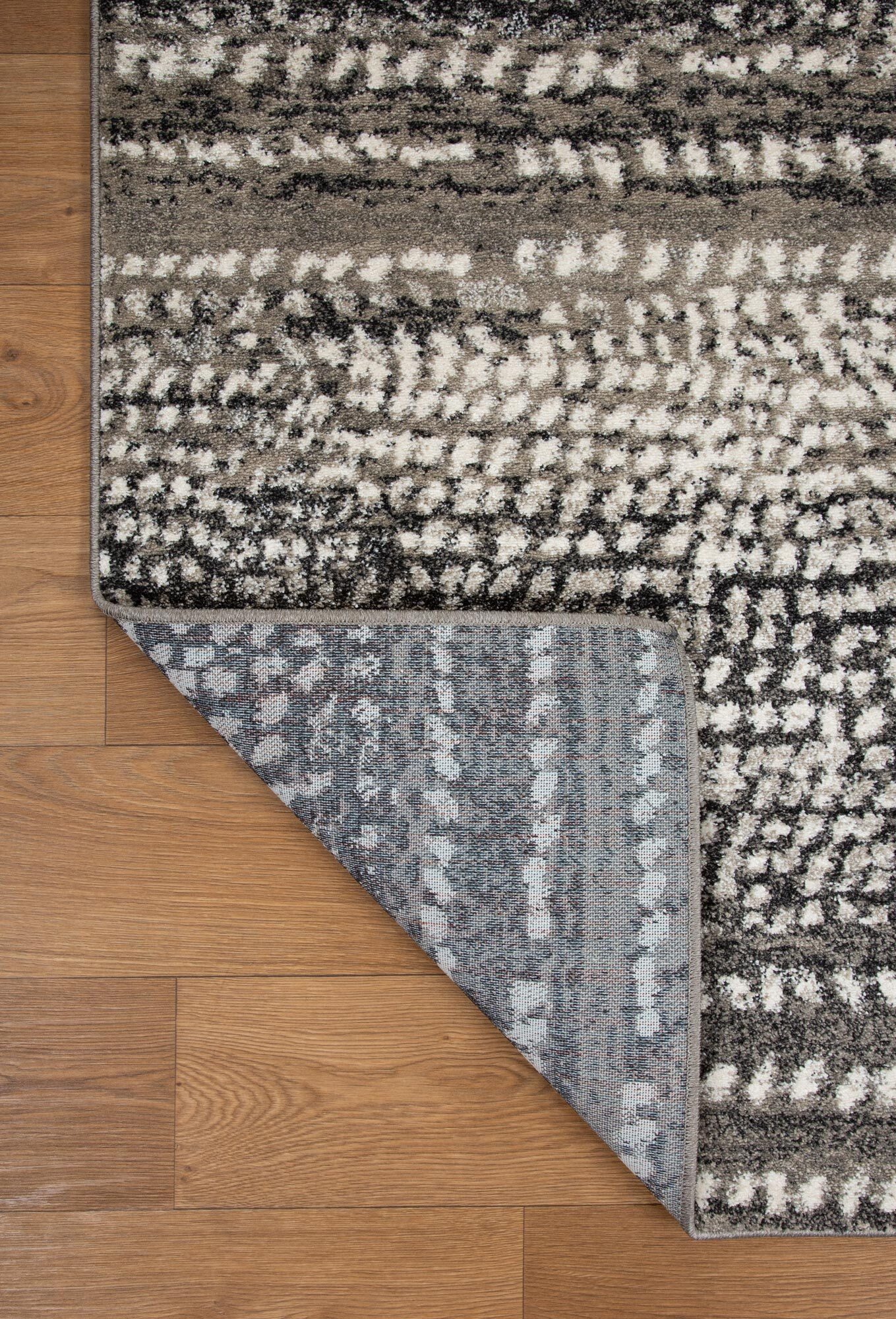 Kabir Modern Striped Rug