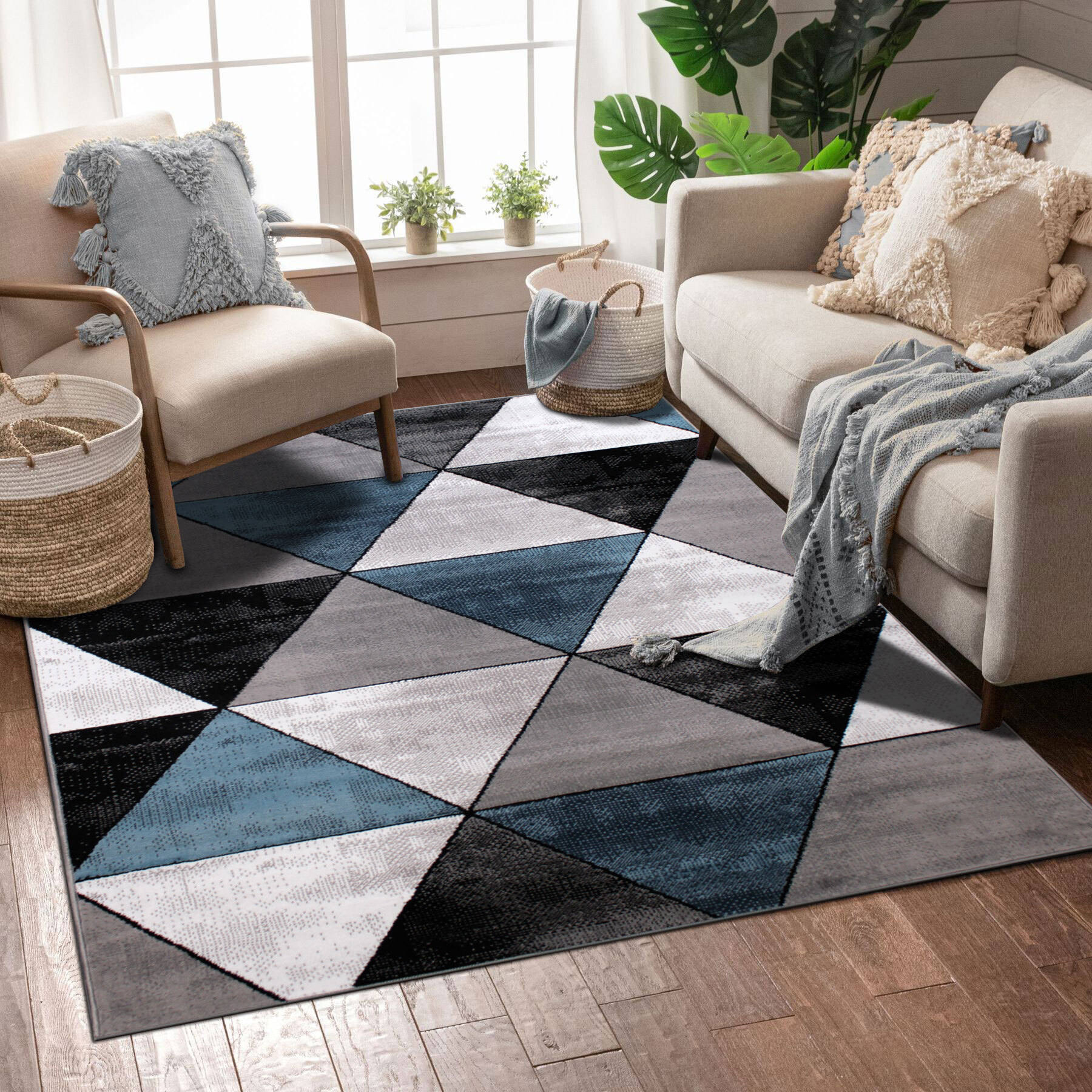 Axel Modern Triangle Pattern Rug