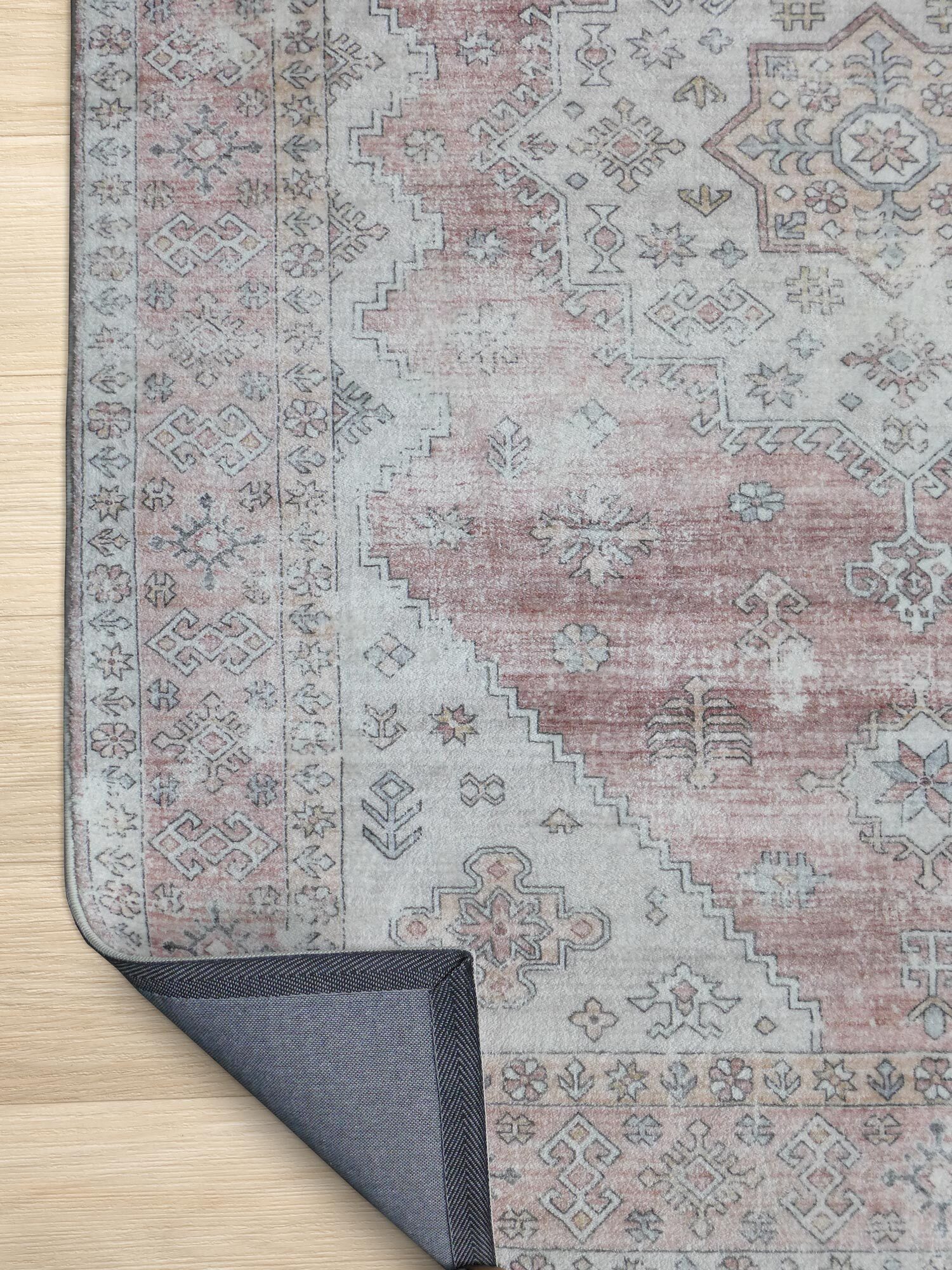 Cato Traditional Medallion Rug