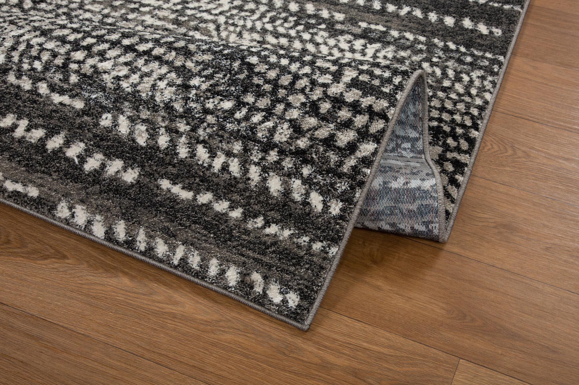 Kabir Modern Striped Rug