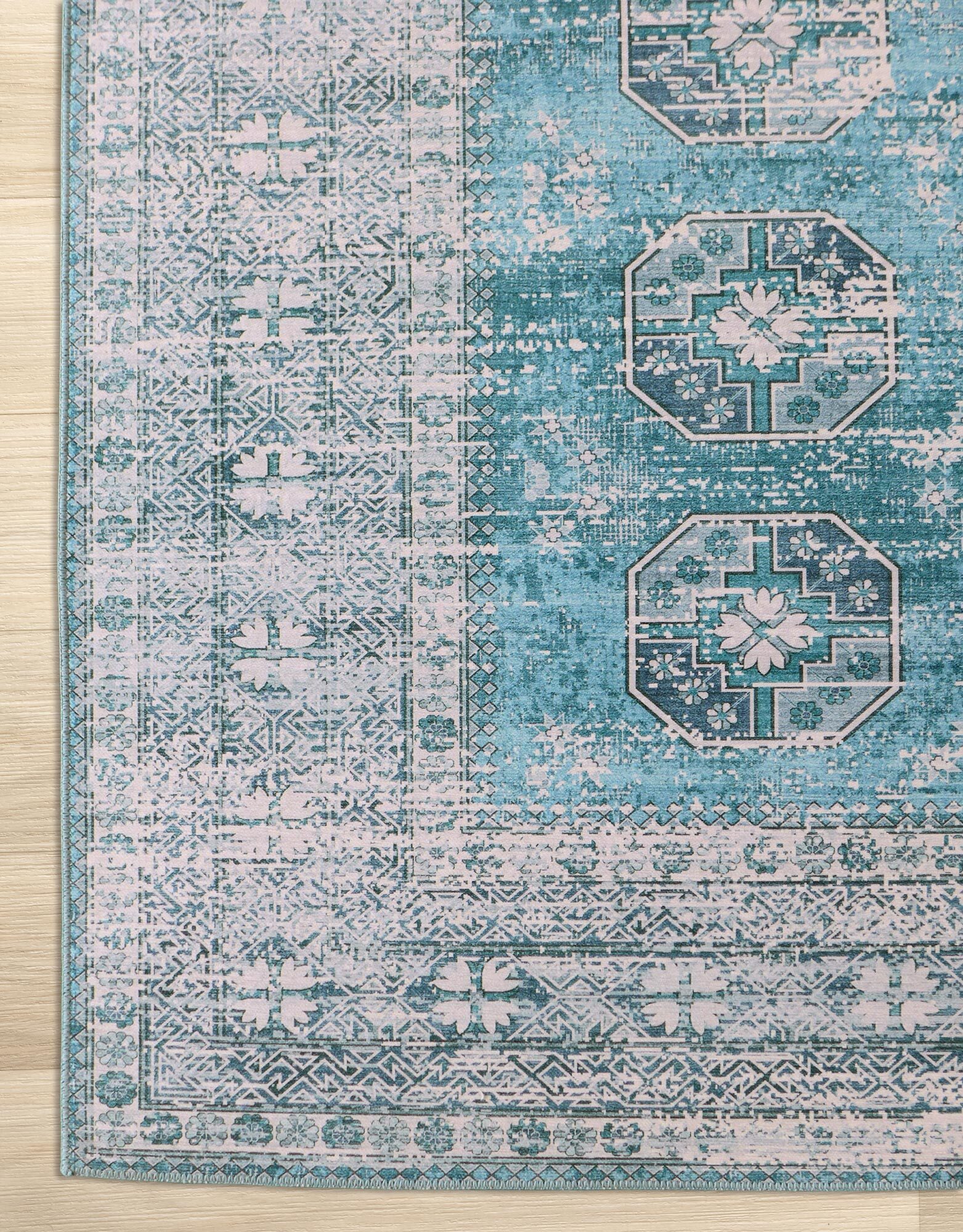 Noble Traditional Medallion Rug