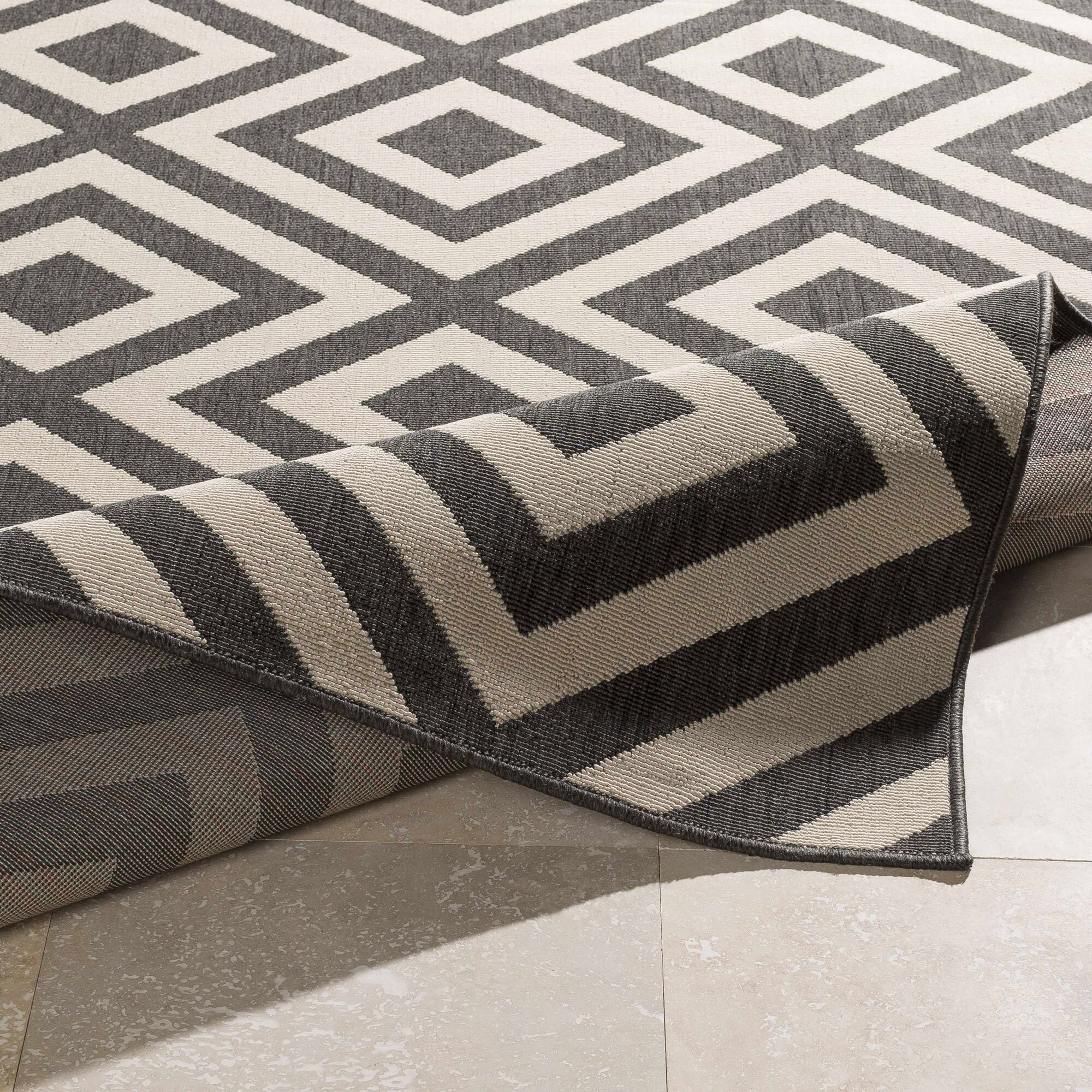 Ambient Geometric Outdoor Rug