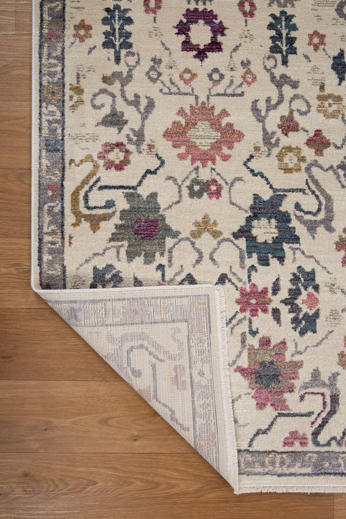 Cora Traditional Floral Motif Rug