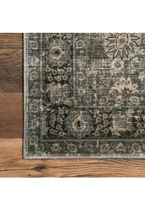 Timeless Traditional Floral Rug