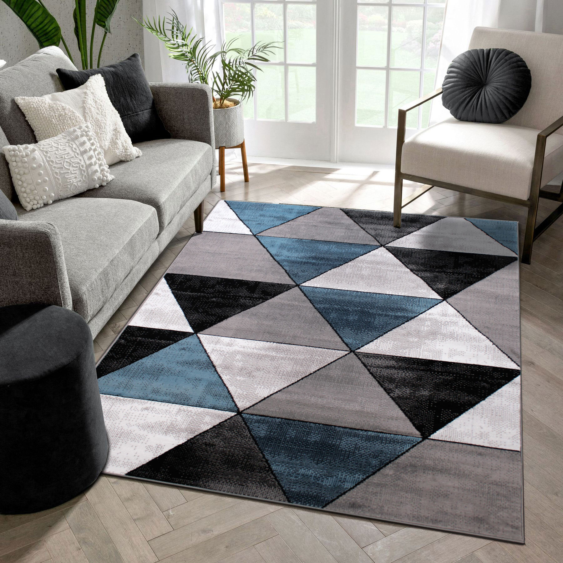 Axel Modern Triangle Pattern Rug