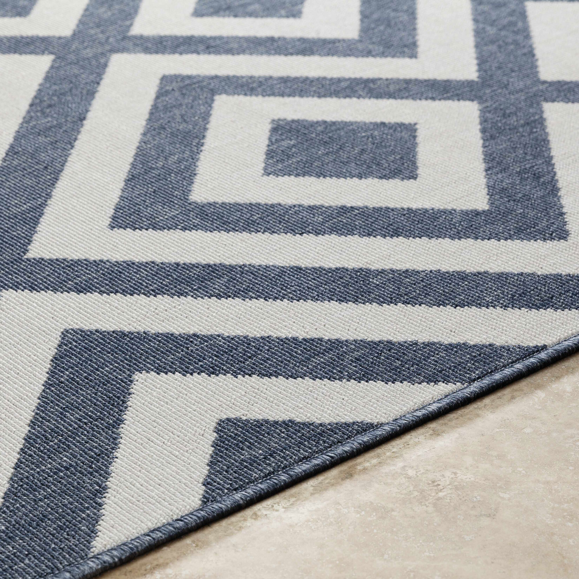 Ambient Geometric Outdoor Rug