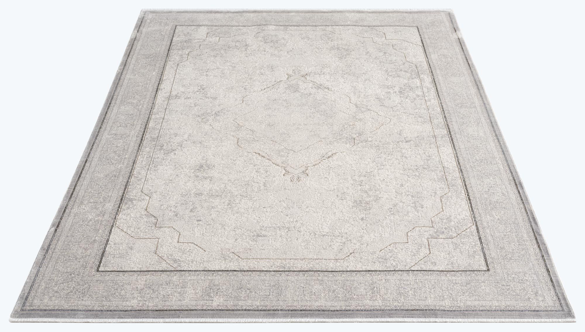 Fendi Traditional Medallion Rug