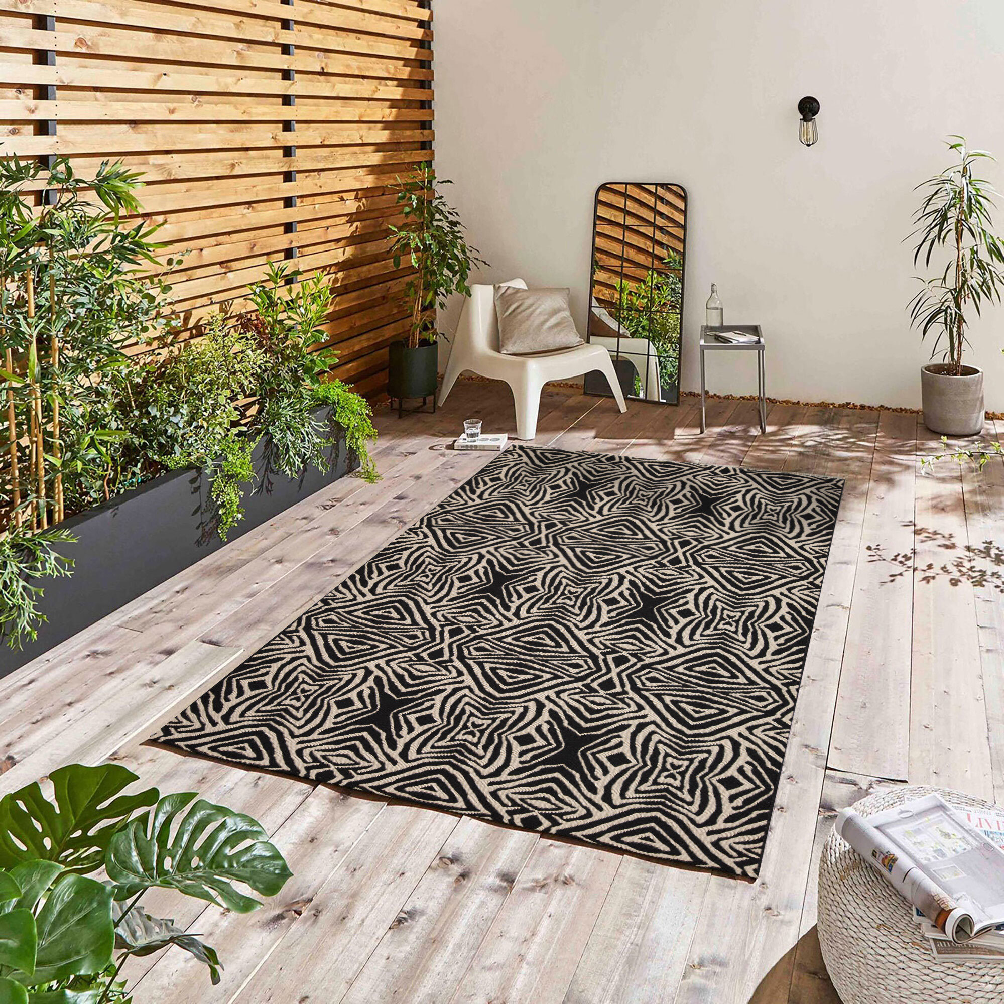 Mystique Indoor/Outdoor Rug