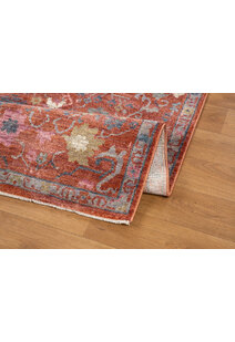 Cora Traditional Floral Motif Rug