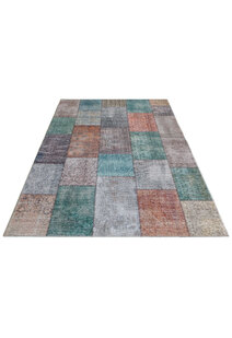 Noble Traditional Patchwork Rug 