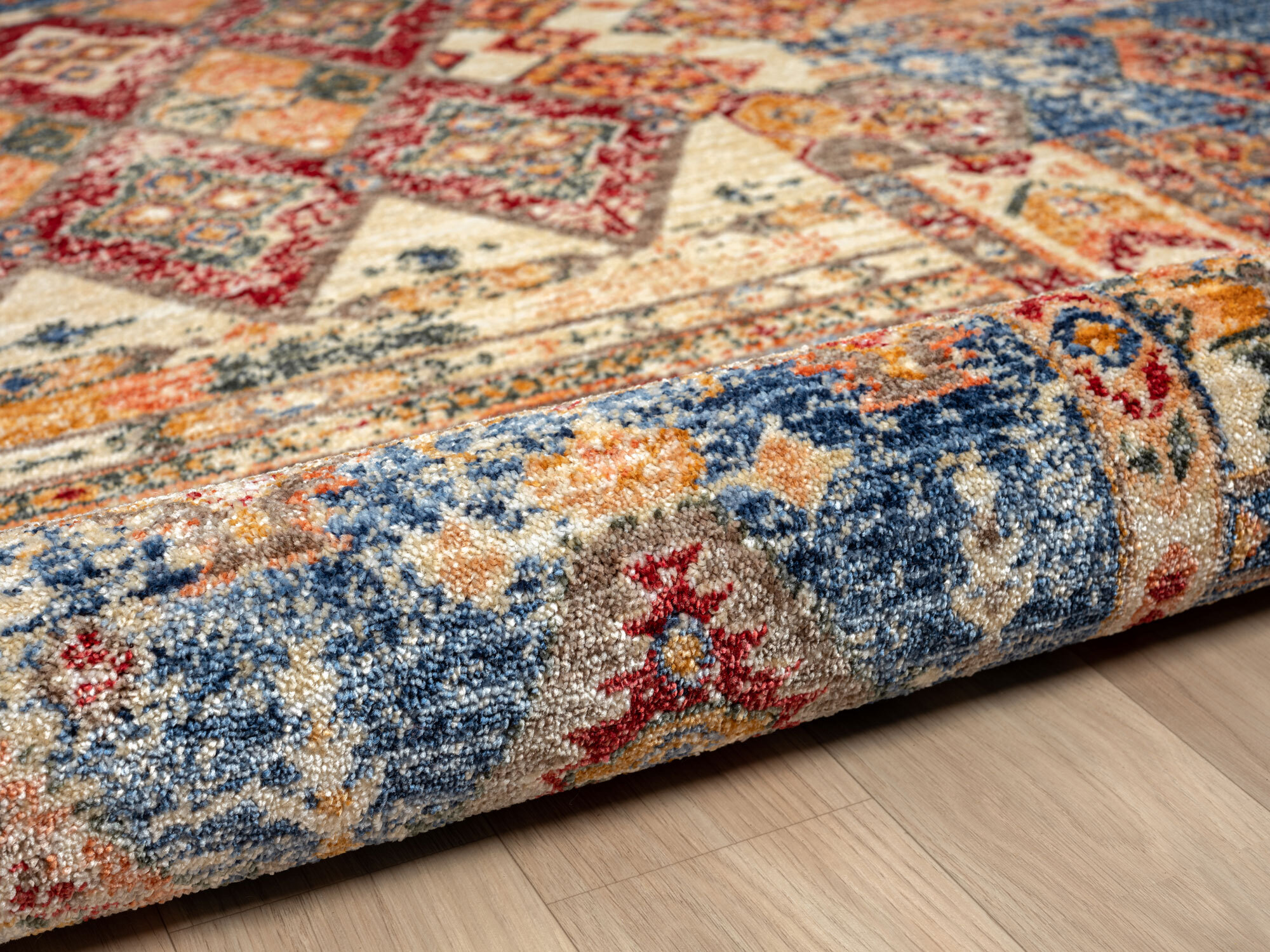 Opal Traditional Fringed Rug