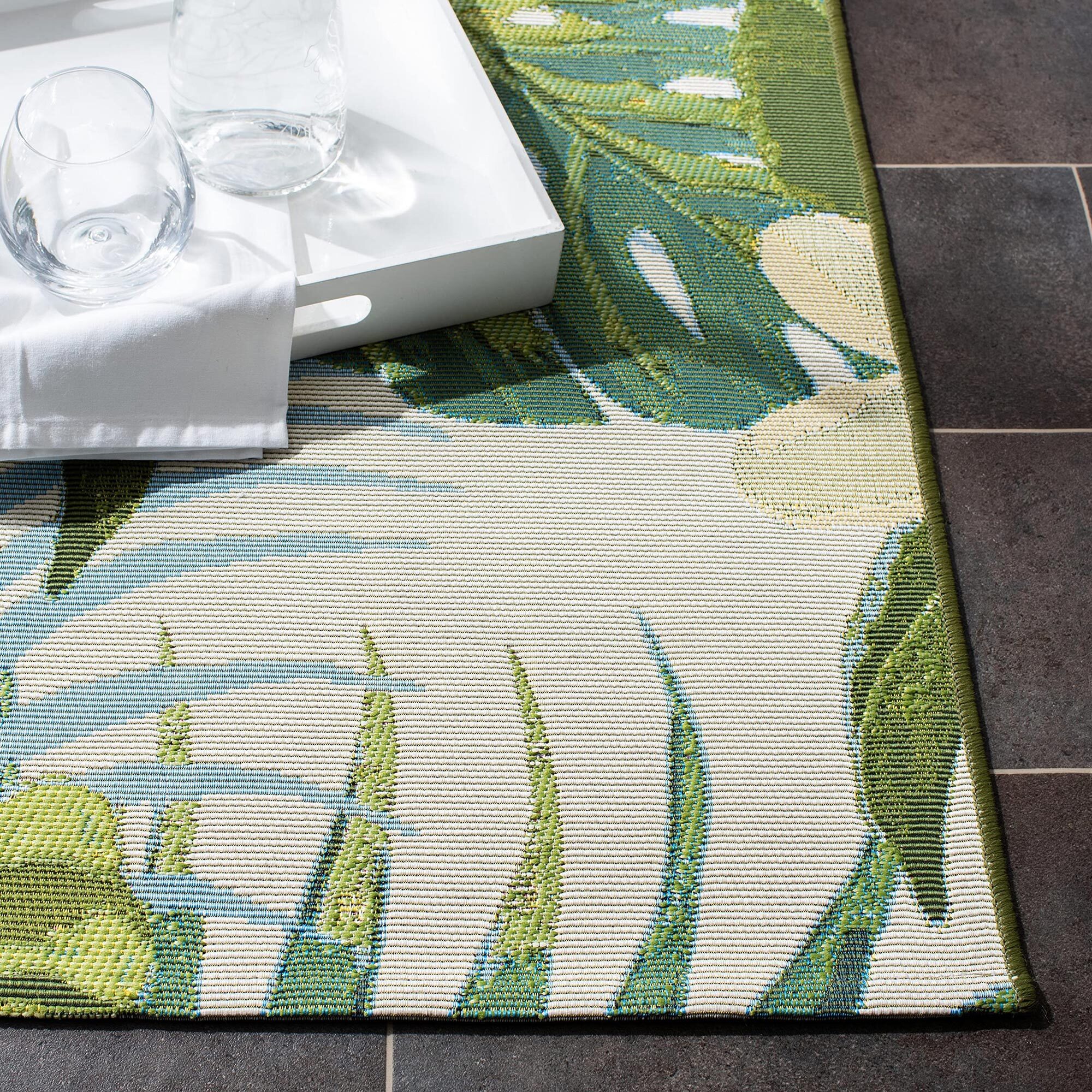 Sole Floral Indoor/Outdoor Rug