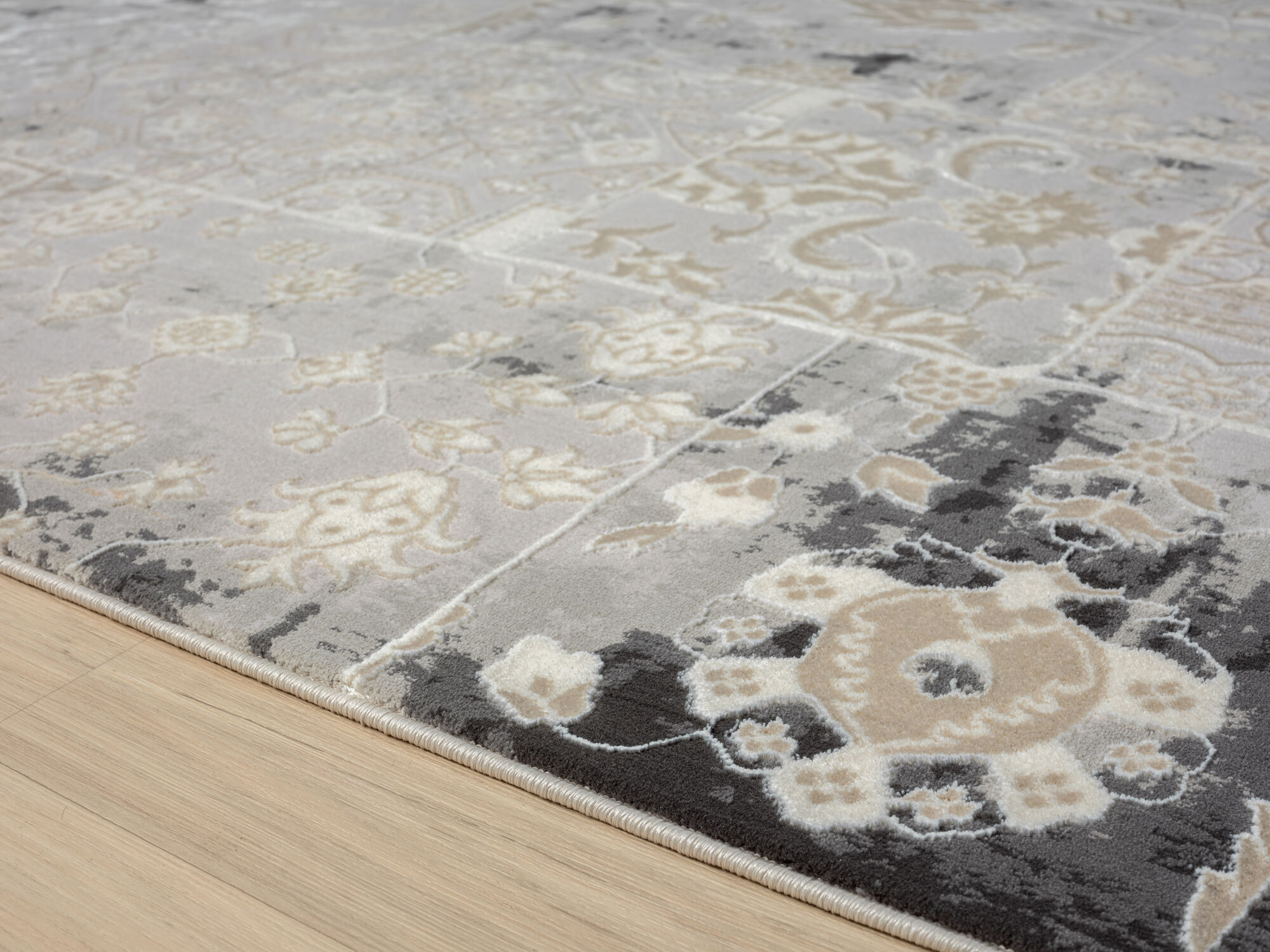 Seve Contemporary Floral Rug