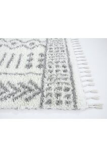 Larry Moroccan Tassel Shaggy Rug