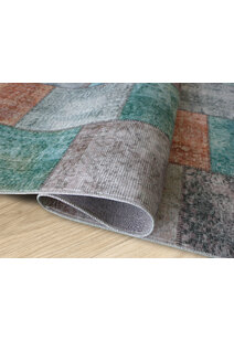 Noble Traditional Patchwork Rug 