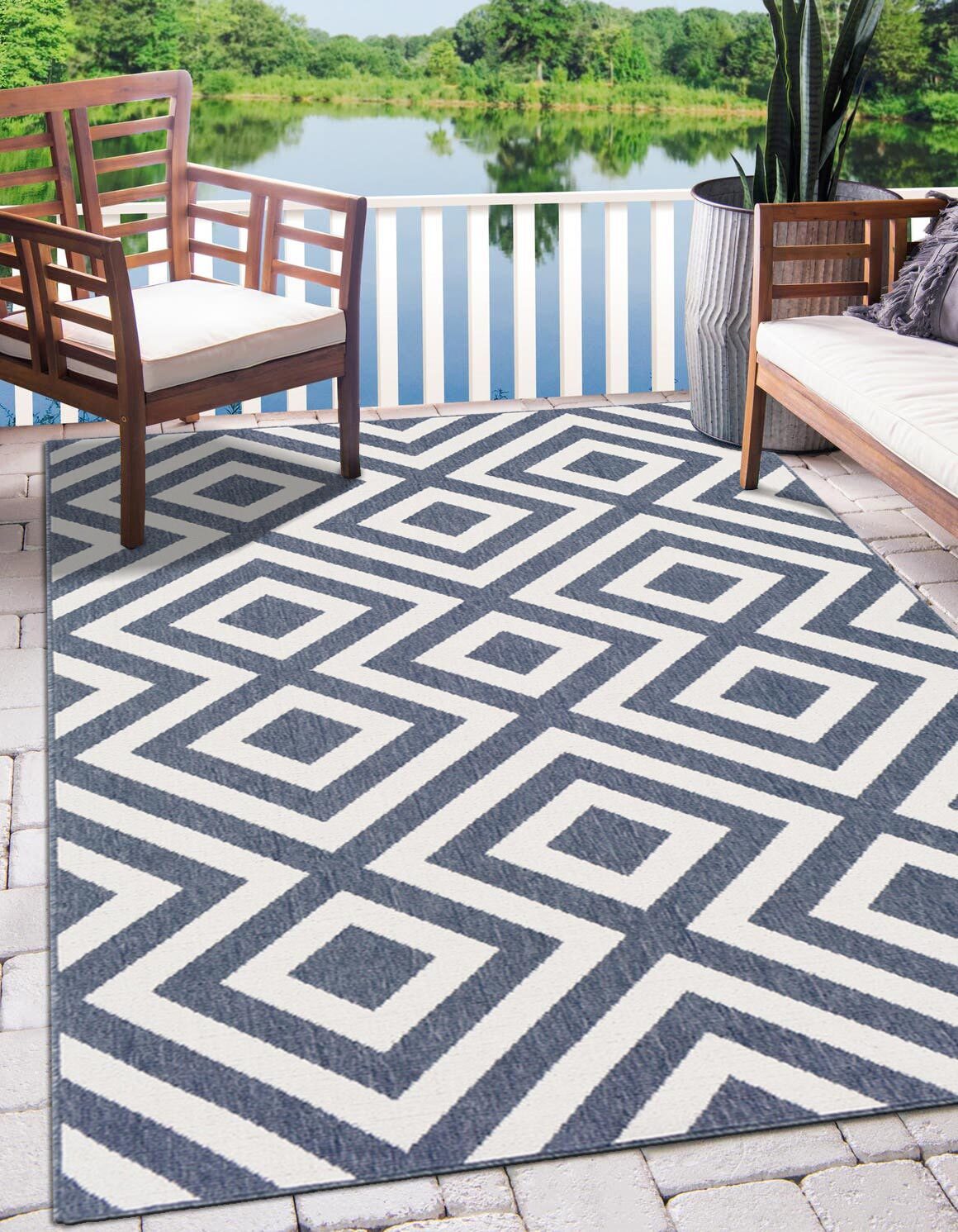 Ambient Geometric Outdoor Rug