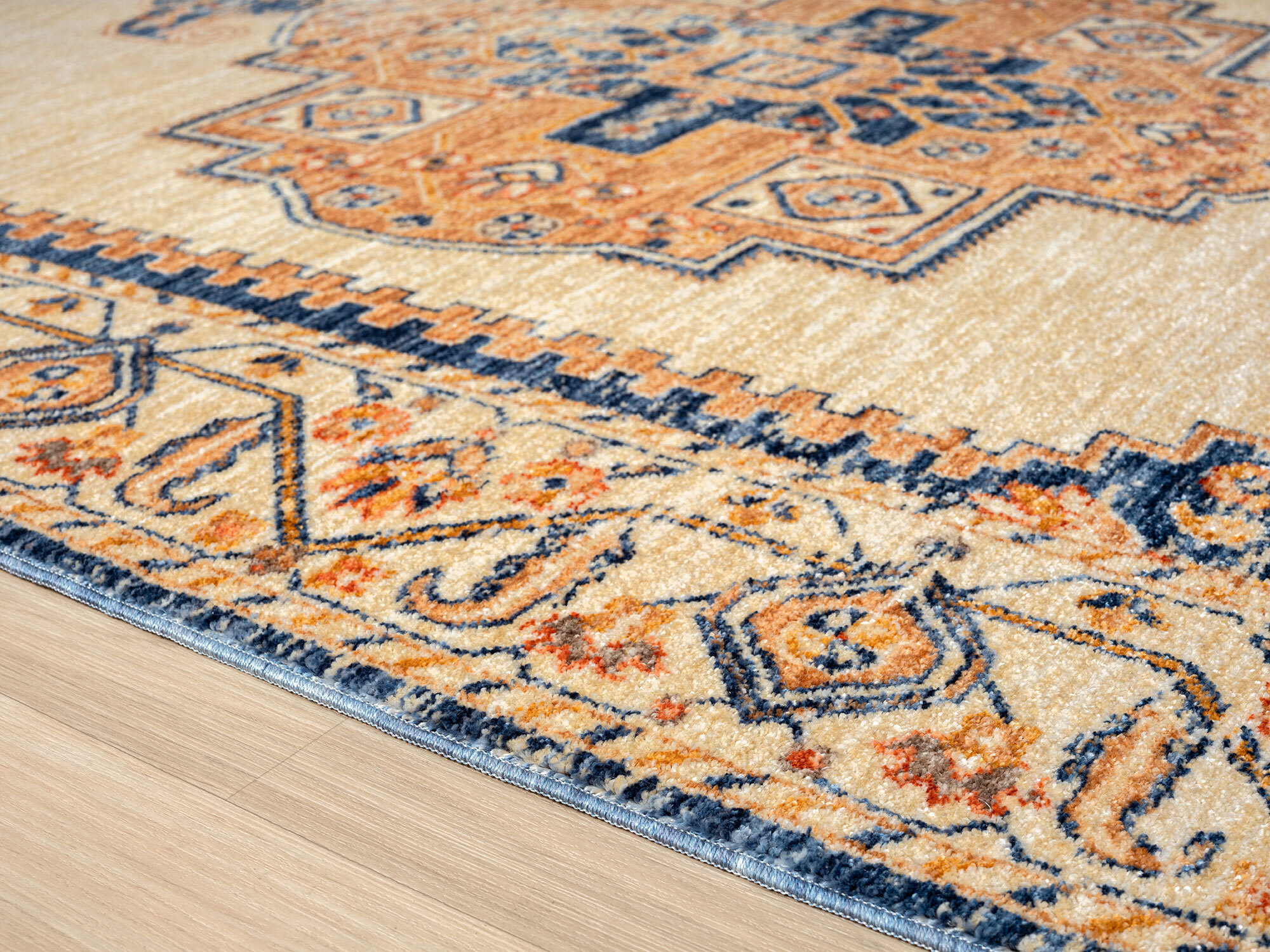 Opal Traditional Medallion Rug