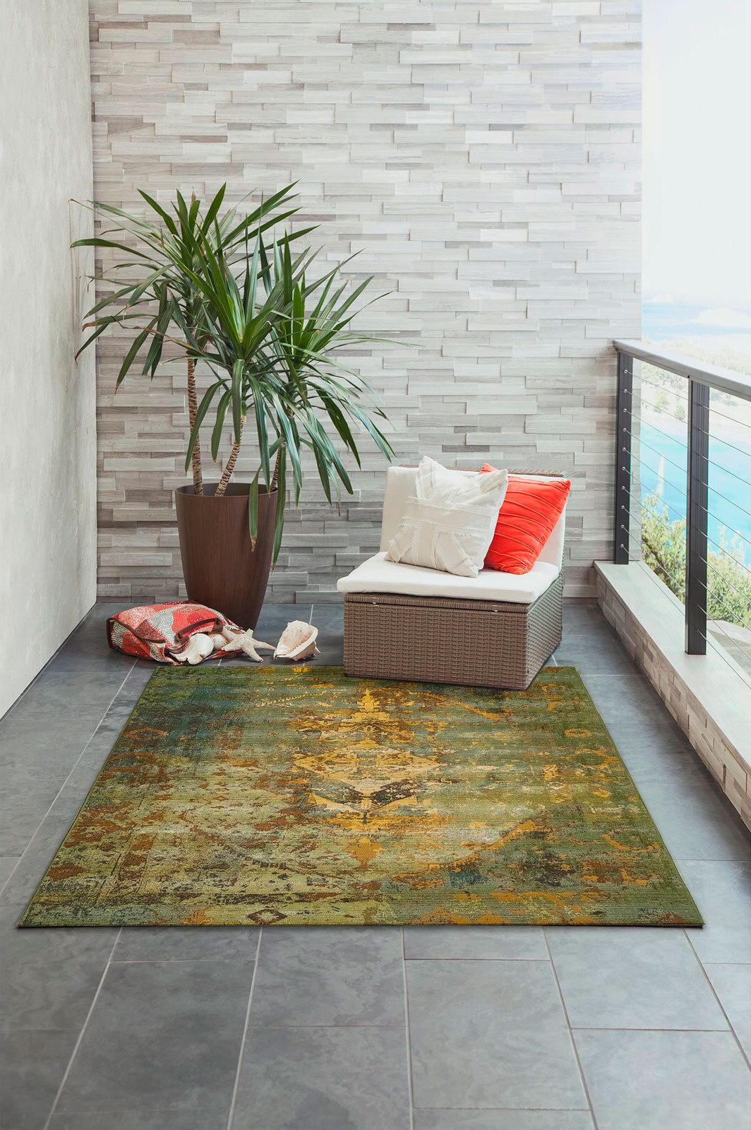 Aperto Transitional Green Rug