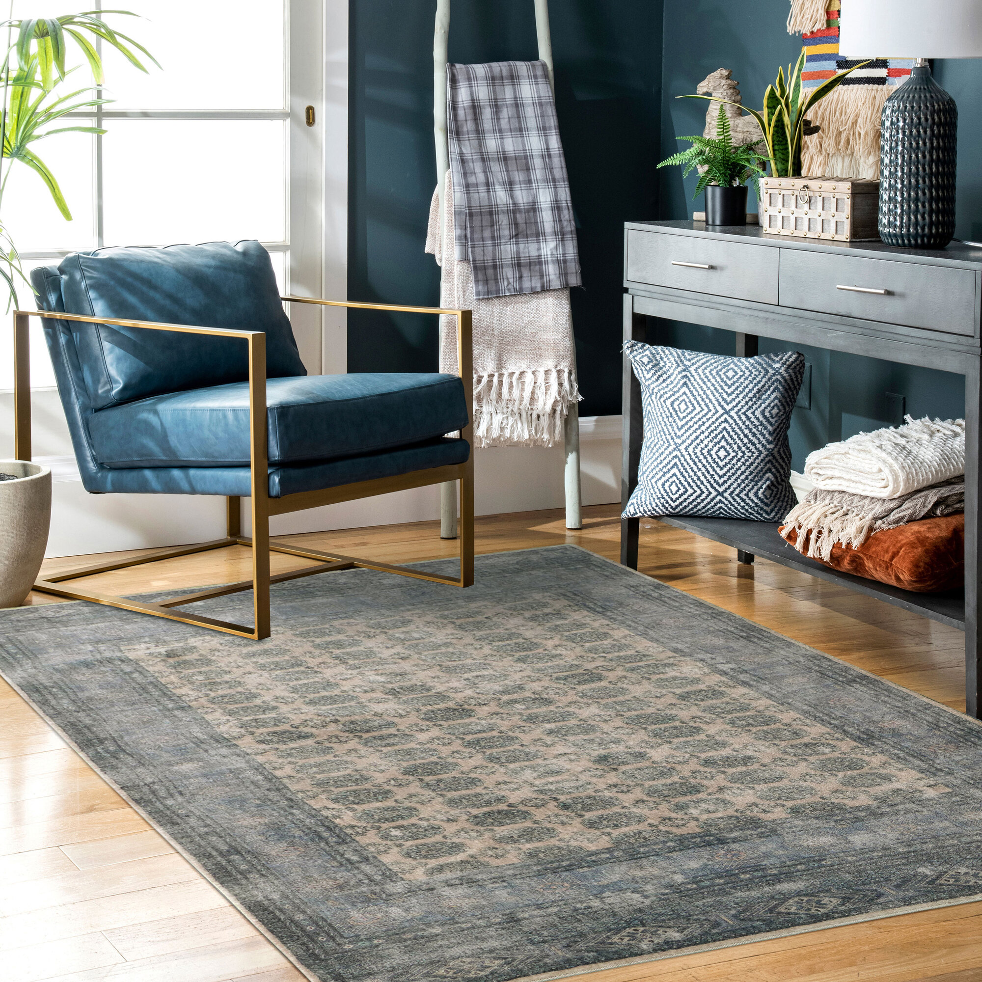 Cato Traditional Geometric Rug