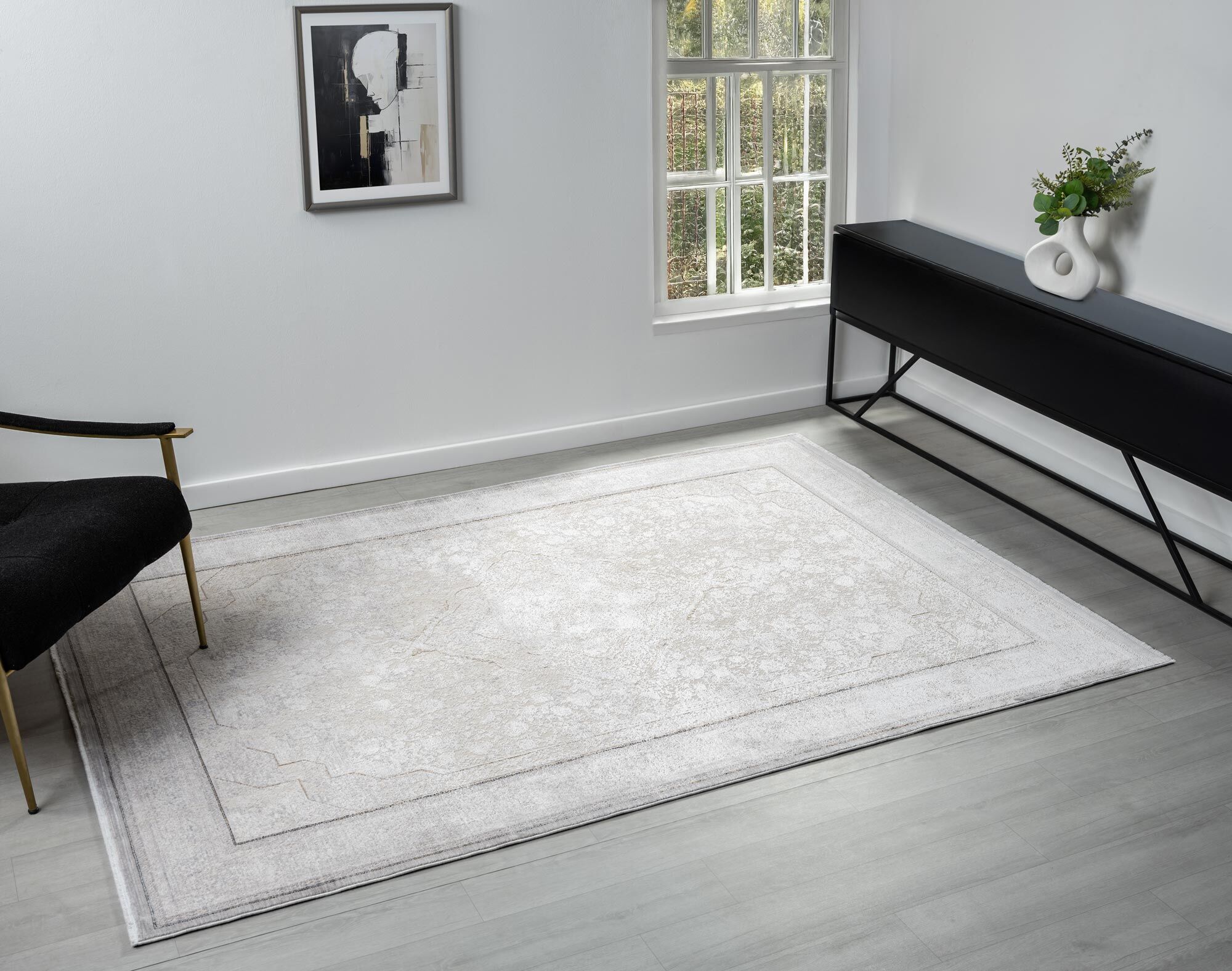 Fendi Traditional Medallion Rug