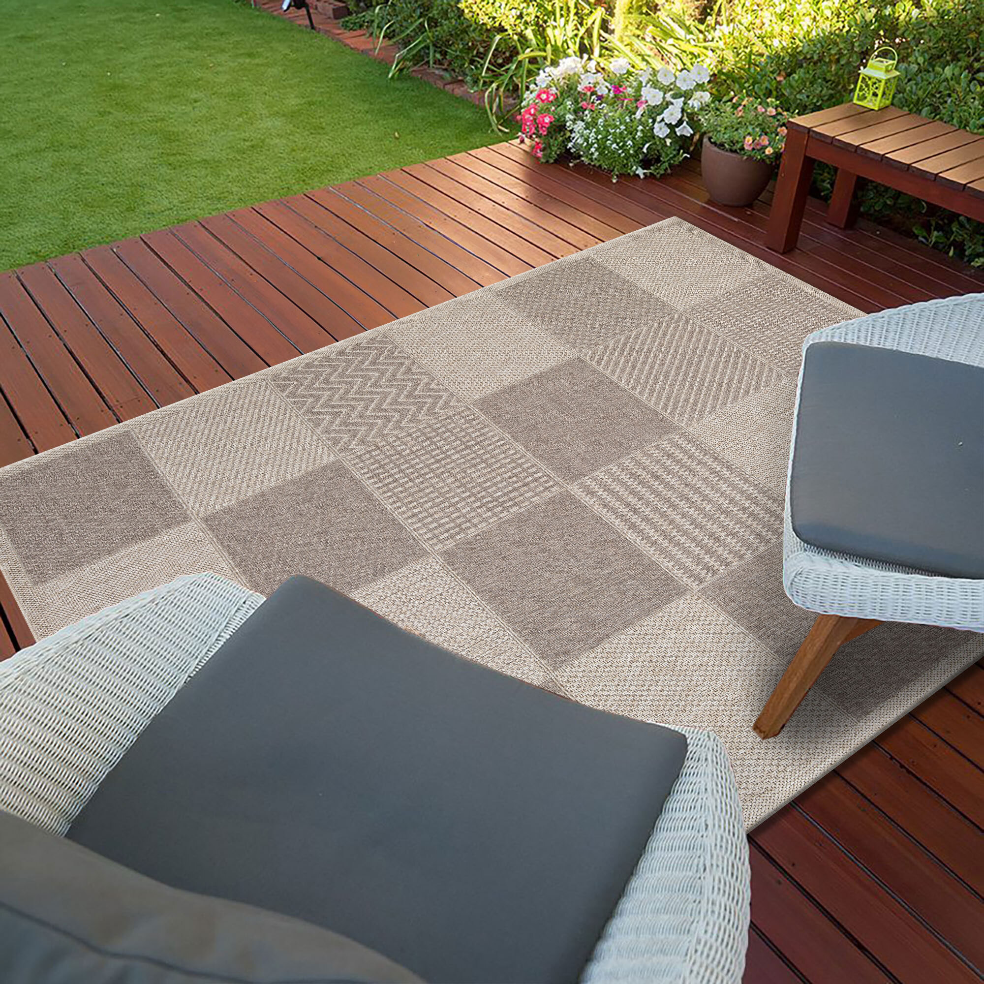 Mika Square Pattern Outdoor Rug