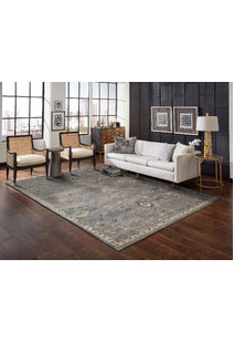 Cora Traditional Floral Motif Rug