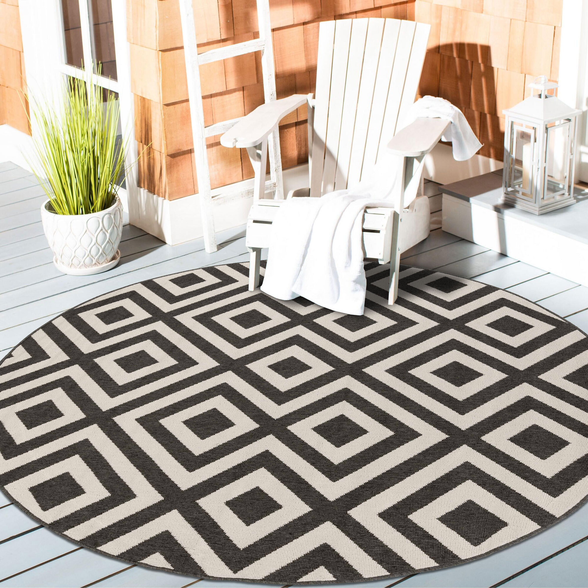 Ambient Geometric Outdoor Rug