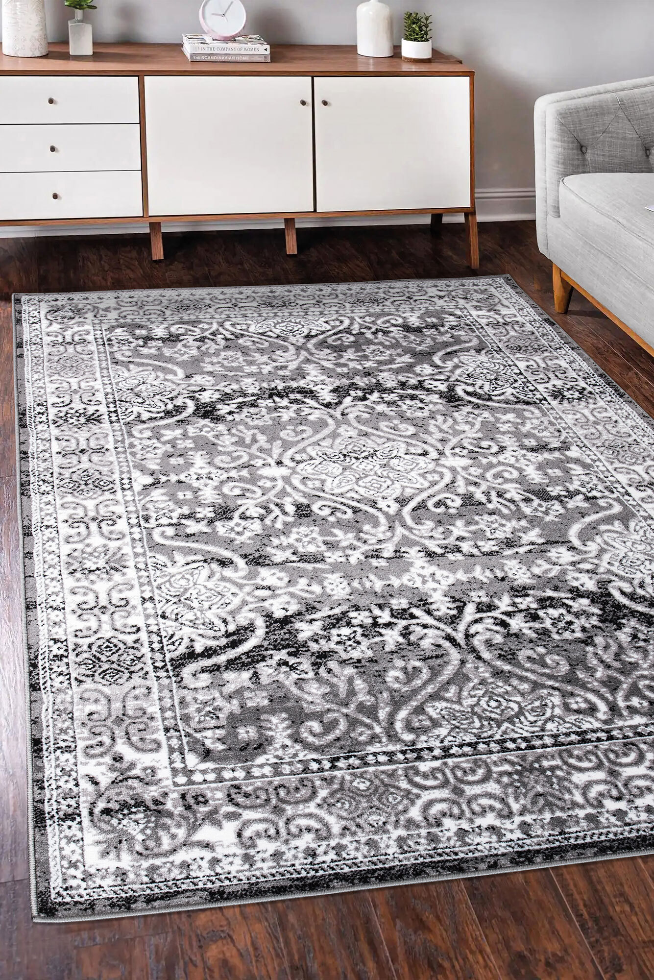 Toni Traditional Border Rug(Size 290 x 200cm)