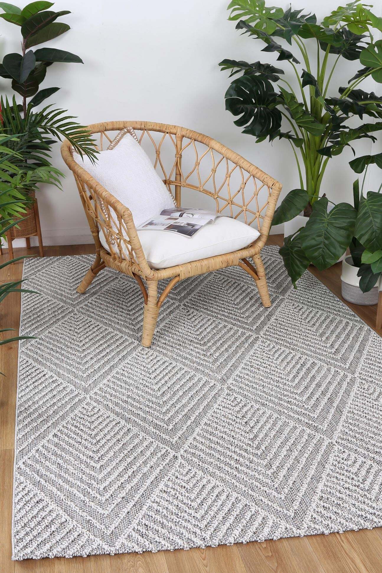 Viva Geometric Flatweave Rug(Size 170 x 120cm)