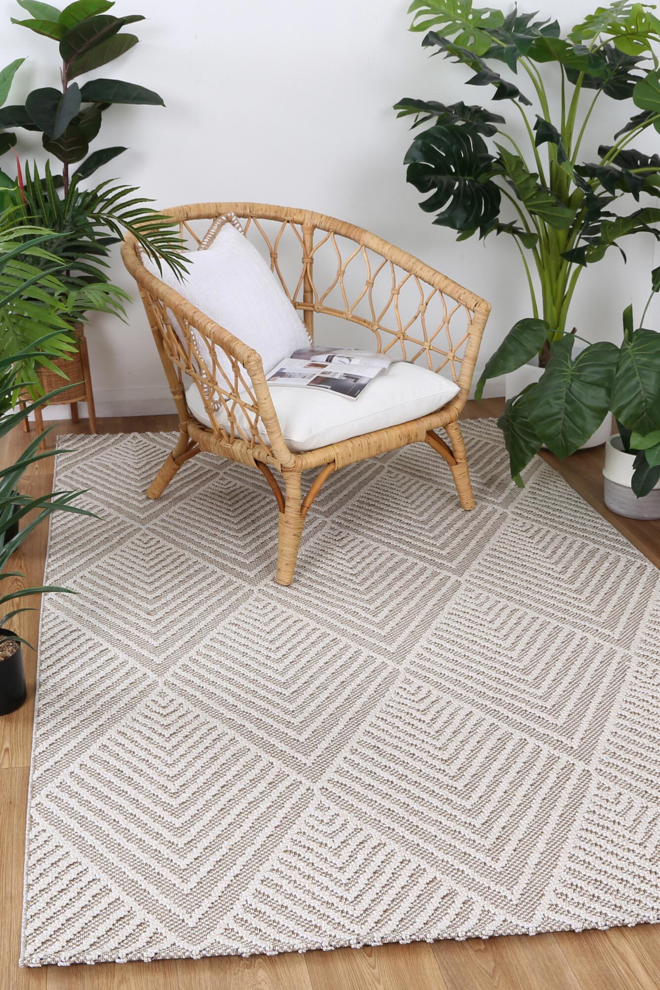 Viva Geometric Flatweave Rug(Size 230 x 160cm)