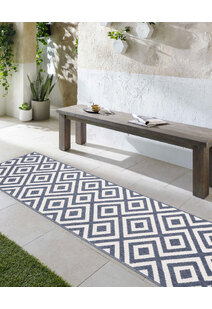 Ambient Geometric Outdoor Rug