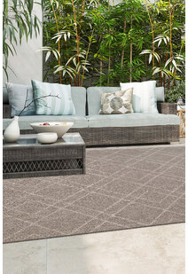 Mika Diamond Design Patio Rug